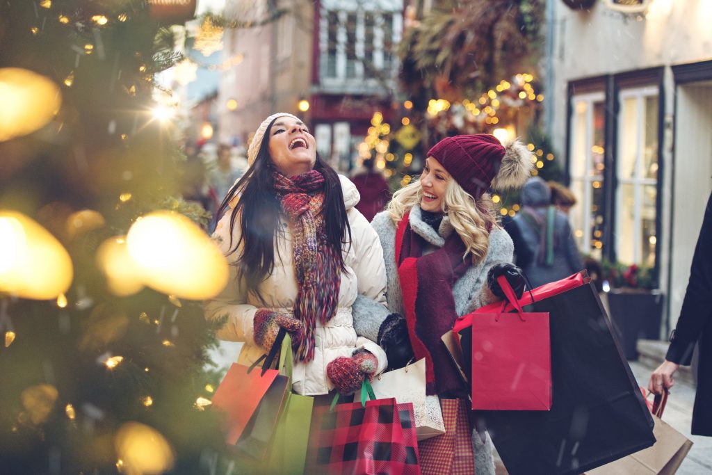 Christmas shopping is only possible with courier support for retailers 